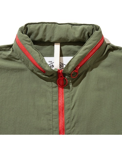 UMBRO(アンブロ)の「UMBRO NYLON PULL OVER JACKET(アンブロ ナイロン プルオーバー ジャケット)(ナイロンジャケット・メンズ・グレー/グリーン/ネイビー・LARGE)」の11枚目の写真
