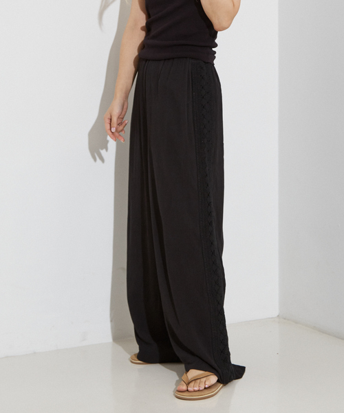 NOMINE(ノミネ)の「【WEB限定】コットン レース パンツ(その他パンツ・レディース・ブラック/オフホワイト・フリー)」の22枚目の写真