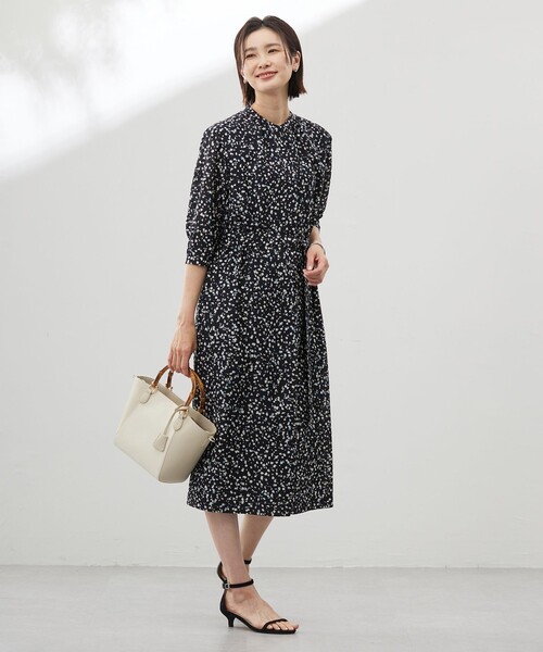J.PRESS(ジェイプレス)の「【洗える】スパンローンフラワープリント ワンピース(ワンピース・レディース・アイボリー系5/ネイビー系5・T15/T13)」の9枚目の写真