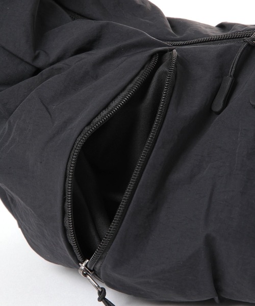 studio CLIP（スタディオクリップ）の「【人間工学に基づいて考えた！】からだよろこぶナイロンショルダー（ショルダーバッグ・レディース・ベージュ/ブラック/ブラウン/ライトグリーン・FREE）」の19枚目の写真