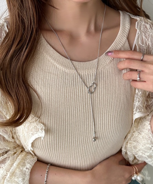 apres jour clair（アプレジュールクレア）の「【apres jour clair×ARIAZ】変形スライダーネックレス（ネックレス・レディース・ゴールド/シルバー・FREE）」の2枚目の写真