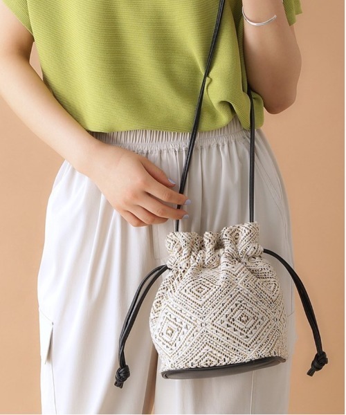 THE SHOP TK (ザ ショップ ティーケー )の「ラメ幾何柄ショルダー巾着バッグ(ショルダーバッグ・レディース・ブラック系3/サックスブルー系3・00)」の2枚目の写真