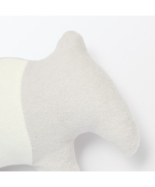 無印良品(ムジルシリョウヒン)の「ポケット付き 動物クッション(バク) 25.5×16.5cm(クッション/クッションカバー・メンズ・その他・FREE)」の4枚目の写真