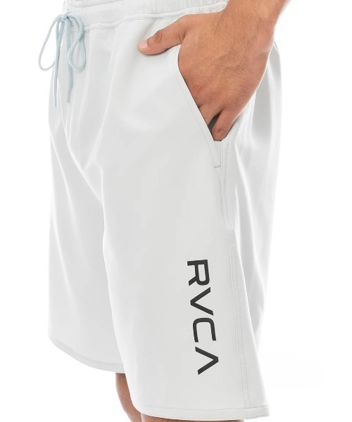 RVCA(ルーカ)の「RVCA メンズ OPPOSITE WS ショートパンツ 【2025年春夏モデル】/ルーカウエストゴムドローコード付きストレッチボトムス(その他パンツ・メンズ・ブラック系その他/グレー系その他/ブラック/グリーン系その他・X-LARGE/LARGE/SMALL/MEDIUM)」の21枚目の写真