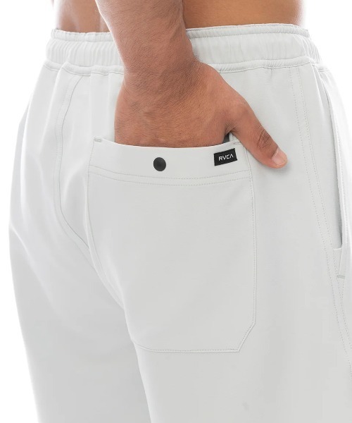 RVCA(ルーカ)の「RVCA メンズ OPPOSITE WS ショートパンツ 【2025年春夏モデル】/ルーカウエストゴムドローコード付きストレッチボトムス(その他パンツ・メンズ・ブラック系その他/グレー系その他/ブラック/グリーン系その他・X-LARGE/LARGE/SMALL/MEDIUM)」の22枚目の写真