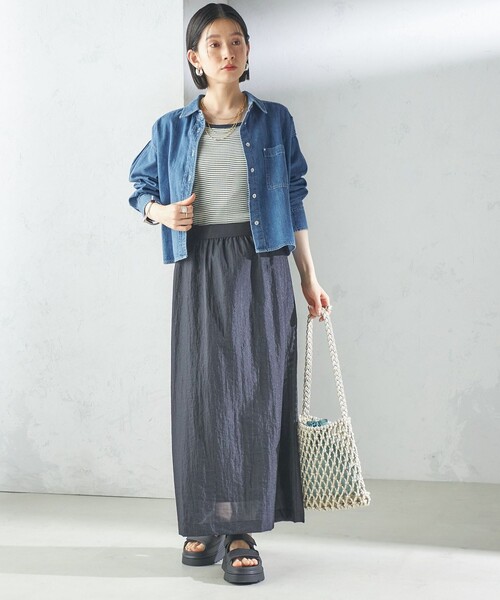 SHIPS（シップス）の「〈洗濯機可能〉ショート丈 デニム シャツ 2（シャツ/ブラウス・レディース・ブルー/ライトブルー・ONE SIZE）」の3枚目の写真