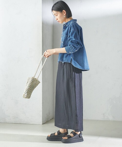 SHIPS（シップス）の「〈洗濯機可能〉ショート丈 デニム シャツ 2（シャツ/ブラウス・レディース・ブルー/ライトブルー・ONE SIZE）」の7枚目の写真