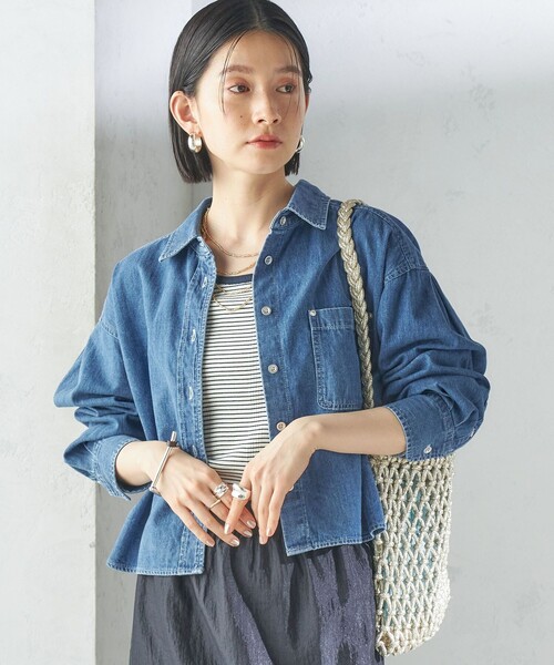 SHIPS（シップス）の「〈洗濯機可能〉ショート丈 デニム シャツ 2（シャツ/ブラウス・レディース・ブルー/ライトブルー・ONE SIZE）」の4枚目の写真