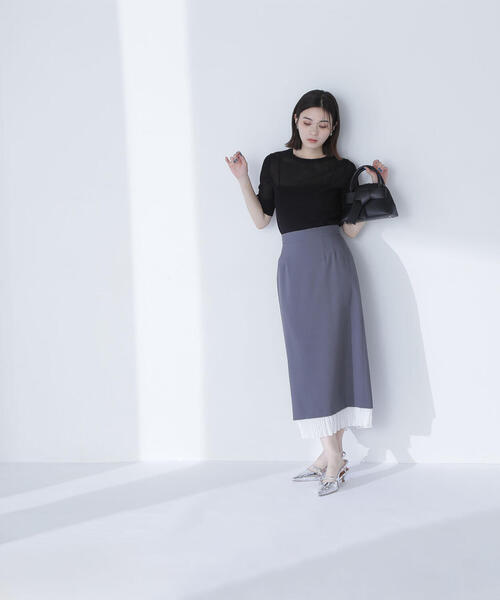 NATURAL BEAUTY BASIC(ナチュラルビューティーベーシック)の「◇レイヤードプリーツナロースカート(スカート・レディース・ベージュ/チャコールグレー・SMALL/MEDIUM)」の6枚目の写真