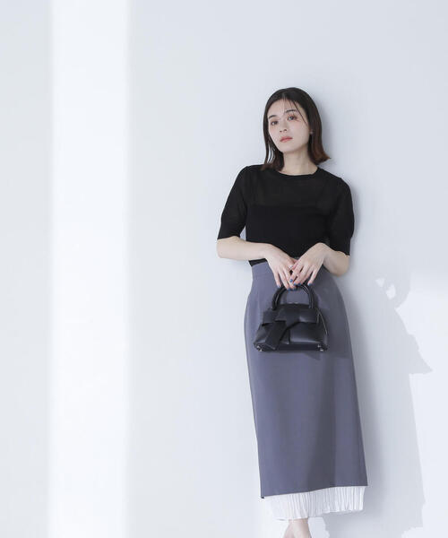 NATURAL BEAUTY BASIC(ナチュラルビューティーベーシック)の「◇レイヤードプリーツナロースカート(スカート・レディース・ベージュ/チャコールグレー・SMALL/MEDIUM)」の2枚目の写真