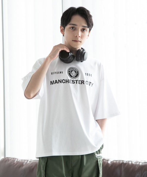 CORPUS　SELECT（コーパストーキョー）の「【Manchester City/マンチェスターシティー】エンブレムロゴ刺繍半袖Tシャツ（Tシャツ/カットソー・メンズ・ネイビー/ホワイト/ブラック/グレー/ホワイト系/ホワイト系1/ブラック系/ブラック系1/グレー系/グレー系1/ネイビー系/ネイビー系1・L/M）」の2枚目の写真