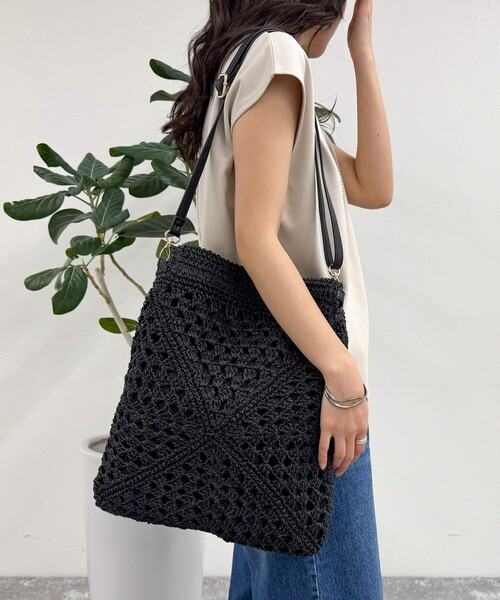 fredy emue（フレディエミュ）の「異素材ハンドルペーパートート＆ショルダーバッグ（かごバッグ・レディース・ブラック/ベージュ・FREE）」の22枚目の写真