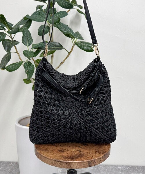 fredy emue（フレディエミュ）の「異素材ハンドルペーパートート＆ショルダーバッグ（かごバッグ・レディース・ブラック/ベージュ・FREE）」の9枚目の写真