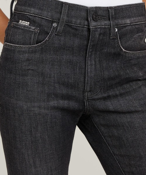 G-STAR（ジースター）の「3301 FLARE JEANS/ヴィンテージライクフレアスキニージーンズ/L28（デニムパンツ・レディース・ブラック・23inch/25inch/26inch/27inch/24inch）」の4枚目の写真