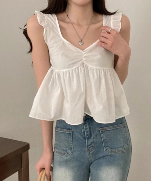 gossip!ロサンゼルス(ゴシップロサンゼルス)の「レースアップデザイン フリルトップス(キャミソール・レディース・ブラック/ベージュ/ホワイト・FREE)」の1枚目の写真