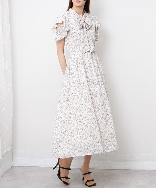 RT-100684専用　花柄　ロングワンピース　ボウタイ　リボン セール】花柄リボンボウタイ肩あきロングワンピース（ワンピース