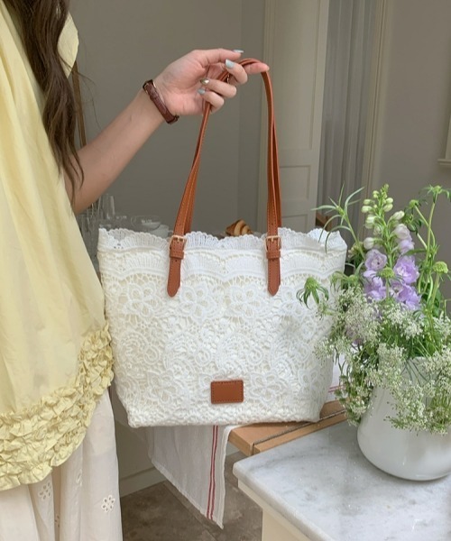gossip!ロサンゼルス(ゴシップロサンゼルス)の「レトロガーリー レーストートバッグ(トートバッグ・レディース・ベージュ/ホワイト・FREE)」の10枚目の写真