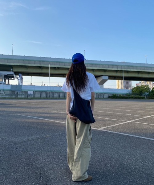 UNDERSTATEMENTs（アンダーステイトメント）の「【ユニセックス】ポケッタブルショルダーバッグ/リップストップ（ショルダーバッグ・メンズ・ブラック/マスタード・FREE）」の12枚目の写真