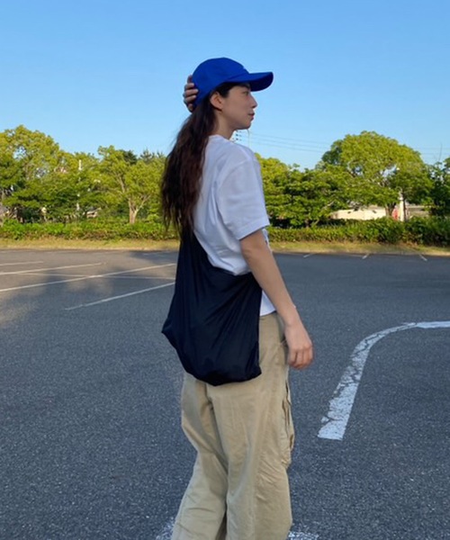 UNDERSTATEMENTs（アンダーステイトメント）の「【ユニセックス】ポケッタブルショルダーバッグ/リップストップ（ショルダーバッグ・メンズ・ブラック/マスタード・FREE）」の6枚目の写真