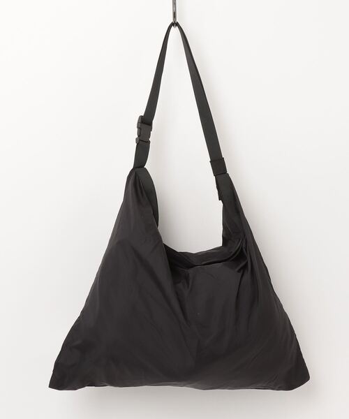 UNDERSTATEMENTs（アンダーステイトメント）の「【ユニセックス】ポケッタブルショルダーバッグ/リップストップ（ショルダーバッグ・メンズ・ブラック/マスタード・FREE）」の3枚目の写真