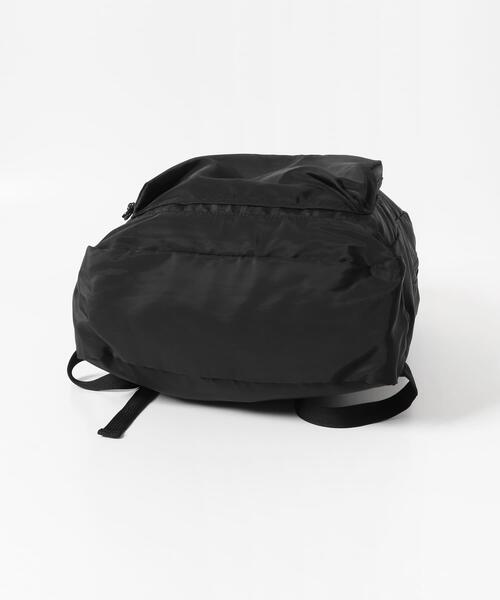 SENSE OF PLACE by URBAN RESEARCH（センスオブプレイスバイアーバンリサーチ）の「PENNEYS　PACKABLE DAY PACK（バックパック/リュック・メンズ・ベージュ/ブラック/ブルー・ONE）」の10枚目の写真