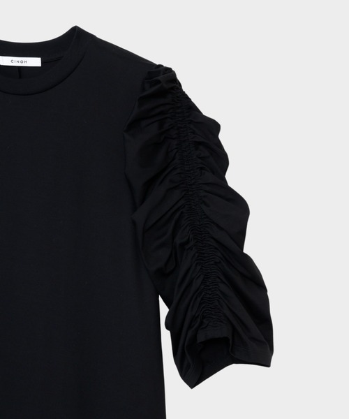 CINOH(チノ)の「CLEFF GATHERED SLEEVE DRESS(ワンピース・レディース・グレー/ブラック/ボルドー・36/38)」の6枚目の写真