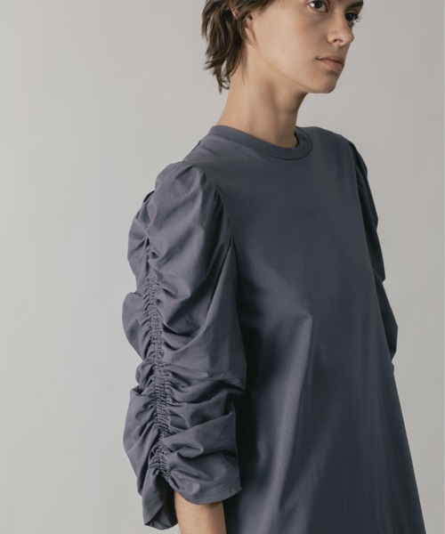 CINOH(チノ)の「CLEFF GATHERED SLEEVE DRESS(ワンピース・レディース・グレー/ブラック/ボルドー・36/38)」の18枚目の写真