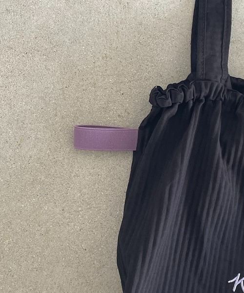 210nouve(トゥージュヌーブ)の「【Keepers】 刺繍 ロゴ プリーツ トートバッグ(トートバッグ・レディース・クリーム/ミント/ブラック/イエロー・FREE)」の11枚目の写真