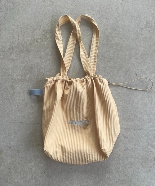 210nouve（トゥージュヌーブ）の「【Keepers】刺繍ロゴプリーツ