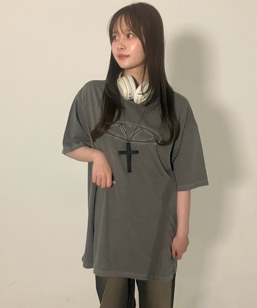 ARULE(アルール)の「A'GEM/9 × .kom 『ARULE/アルール』 ロゴピグメントTシャツ(Tシャツ/カットソー・メンズ・チャコールグレー/グレー・FREE)」の10枚目の写真