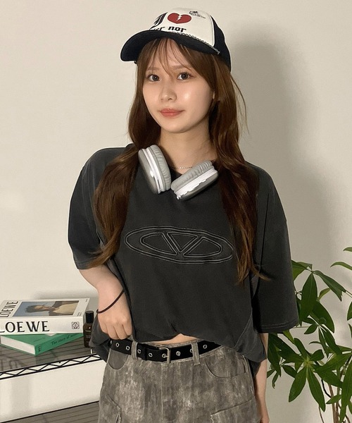 ARULE(アルール)の「A'GEM/9 × .kom 『ARULE/アルール』 ロゴピグメントTシャツ(Tシャツ/カットソー・メンズ・チャコールグレー/グレー・FREE)」の6枚目の写真