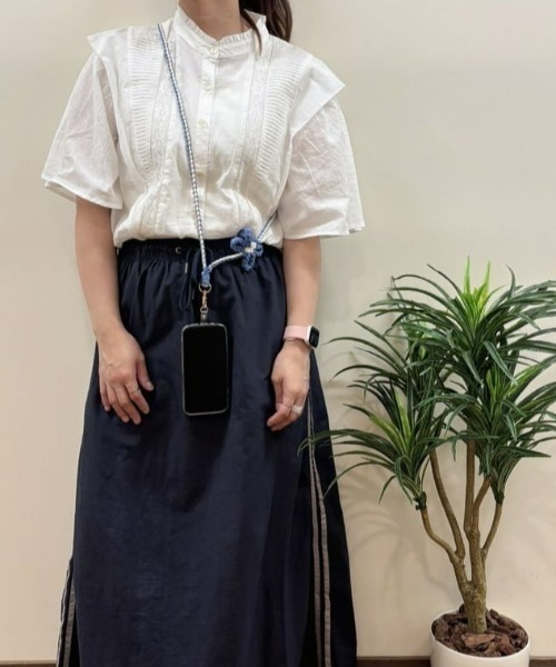 Right-on（ライトオン）の「【HONEYSUCKLE ROSE】半袖レースブラウス（シャツ/ブラウス・レディース・ホワイト/ブラック・L/M）」の2枚目の写真