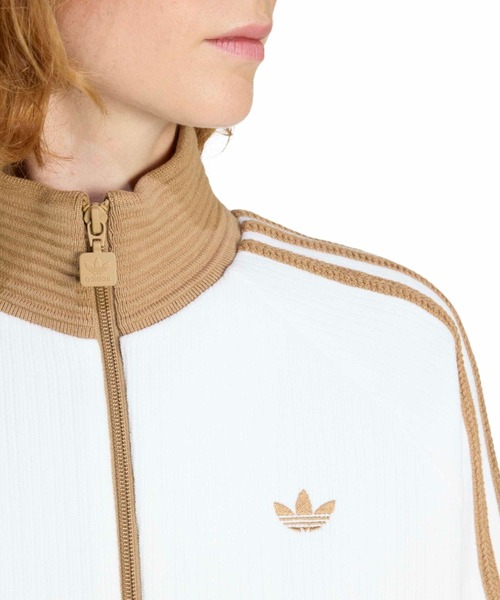 adidas(アディダス)の「adidas VELOUR KNIT TRACK TOP / アディダス ベロア ニット トラック トップ(その他アウター・レディース・ホワイト・L/M/S)」の2枚目の写真
