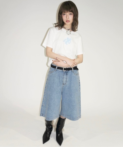 musubore（ムスボレ）の「【 select 】sparkly studs bermuda denim PT / バミューダデニムパンツ（デニムパンツ・レディース・ブルー・L/M）」の5枚目の写真