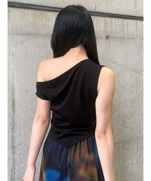 MURUA（ムルーア）の「ドレープワンショルトップス（Tシャツ/カットソー・レディース・ブラック/ホワイト/ブルー・FREE）」の6枚目の写真