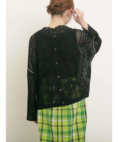 Samansa Mos2（サマンサ モスモス）の「透かし柄編みライン入り前後2WAYニット（カーディガン/ボレロ・レディース・ブラック/グリーン/キナリ・F）」の3枚目の写真