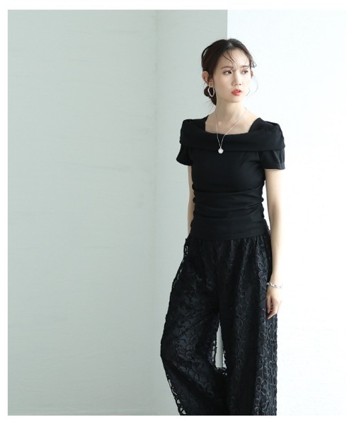 Sawa a la mode(サワアラモード)の「オフショルダー風スリムカットソートップス(Tシャツ/カットソー・レディース・ホワイト/ネイビー/ブラック・FREE)」の8枚目の写真