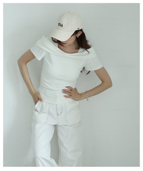 Sawa a la mode(サワアラモード)の「オフショルダー風スリムカットソートップス(Tシャツ/カットソー・レディース・ホワイト/ネイビー/ブラック・FREE)」の16枚目の写真