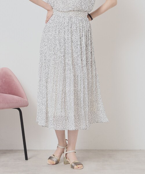 ITS'DEMO(イッツデモ)の「【手洗い可/ウエストゴム】楊柳プリーツスカート(スカート・レディース・イエロー/グリーン/ブラック系/ホワイト系3・00)」の12枚目の写真