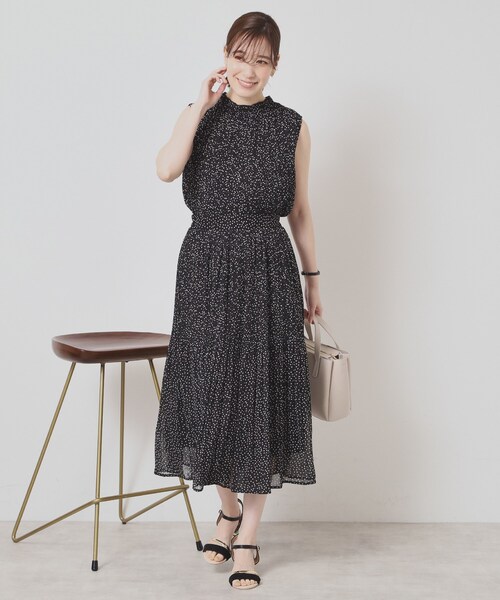 ITS'DEMO(イッツデモ)の「【手洗い可/ウエストゴム】楊柳プリーツスカート(スカート・レディース・イエロー/グリーン/ブラック系/ホワイト系3・00)」の11枚目の写真