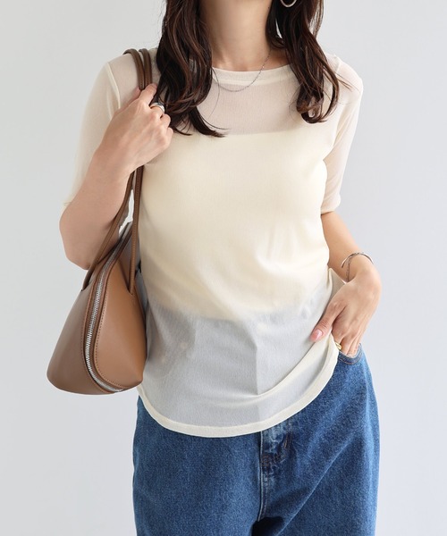 andme(アンドミー)の「コンパクト半袖シアートップス(Tシャツ/カットソー・レディース・チャコールグレー/ブラック/アイボリー/ライトピンク・FREE)」の5枚目の写真