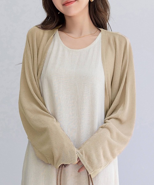 DAY CLOSET(デイ クローゼット)の「【ショート丈/通気性あり】さらりと軽く羽織れる。長袖サマーニットドルマンスリーブボレロ レディース(カーディガン/ボレロ・レディース・ブルー/ホワイト/ピンク/ブルーパープル/ベージュ/ブラック/グレイッシュベージュ/ブラウン/グレー/ダークグレー・FREE)」の6枚目の写真