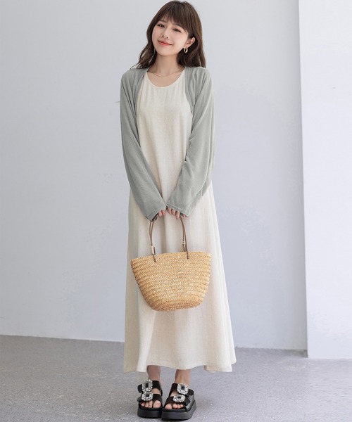 DAY CLOSET(デイ クローゼット)の「【ショート丈/通気性あり】さらりと軽く羽織れる。長袖サマーニットドルマンスリーブボレロ レディース(カーディガン/ボレロ・レディース・ブルー/ホワイト/ピンク/ブルーパープル/ベージュ/ブラック/グレイッシュベージュ/ブラウン/グレー/ダークグレー・FREE)」の13枚目の写真