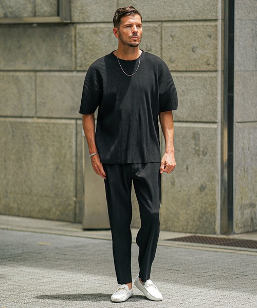 SOMEDIFF(サムディフ)の「プリーツTシャツロングパンツセット セットアップ 上下セット メンズ オーバーサイズ Tシャツ 半袖 イージーパンツ テーパード(セットアップ・メンズ・ブラック/グレー・M/L/XL)」の7枚目の写真