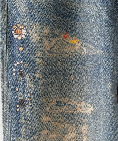 Theater code(シアターコード)の「【26SS再入荷】Studded design print denim pants/スタッズデザインプリント フレアデニム(デニムパンツ・メンズ・ライトブルー・M/L)」の11枚目の写真
