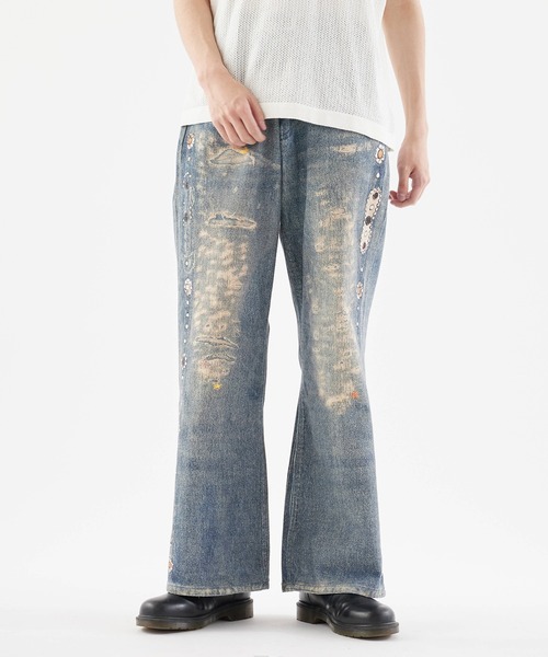 Theater code(シアターコード)の「【26SS再入荷】Studded design print denim pants/スタッズデザインプリント フレアデニム(デニムパンツ・メンズ・ライトブルー・M/L)」の5枚目の写真