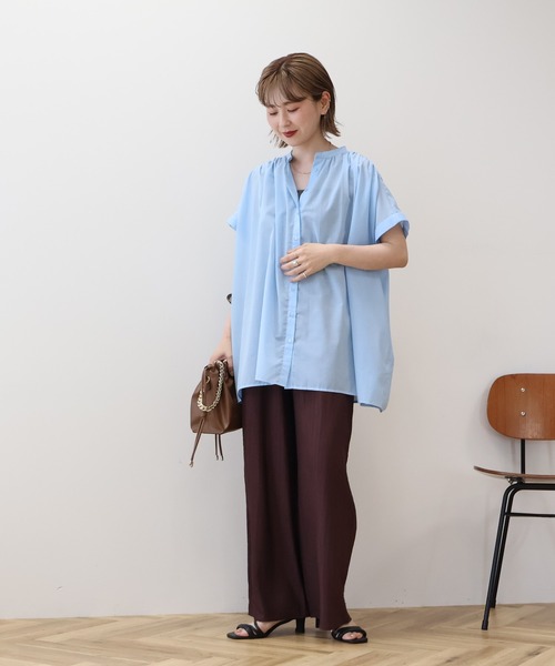 AMERICAN HOLIC（アメリカンホリック）の「イージーケア 接触冷感 フレンチスリーブギャザーシャツ（シャツ/ブラウス・レディース・ブラック/アイボリー/モカ/サックスブルー・M/L）」の16枚目の写真