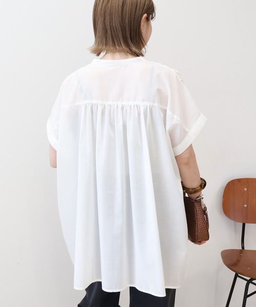 AMERICAN HOLIC（アメリカンホリック）の「イージーケア 接触冷感 フレンチスリーブギャザーシャツ（シャツ/ブラウス・レディース・ブラック/アイボリー/モカ/サックスブルー・M/L）」の7枚目の写真