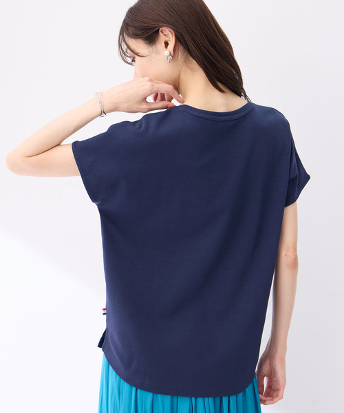 Petit Honfleur（プチオンフルール）の「【接触冷感・UVカット】オーガニックコットンパリプリントTシャツ（Tシャツ/カットソー・レディース・ベージュ/ネイビー/ホワイト・M/L）」の6枚目の写真