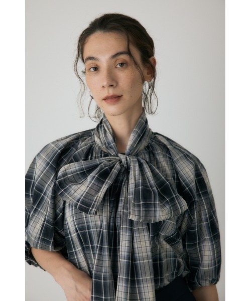crie conforto(クリーコンフォルト)の「チェックボウタイブラウス 冬服 / リボン(シャツ/ブラウス・レディース・レッド系その他/ブラック系その他/グリーン系その他・FREE)」の9枚目の写真